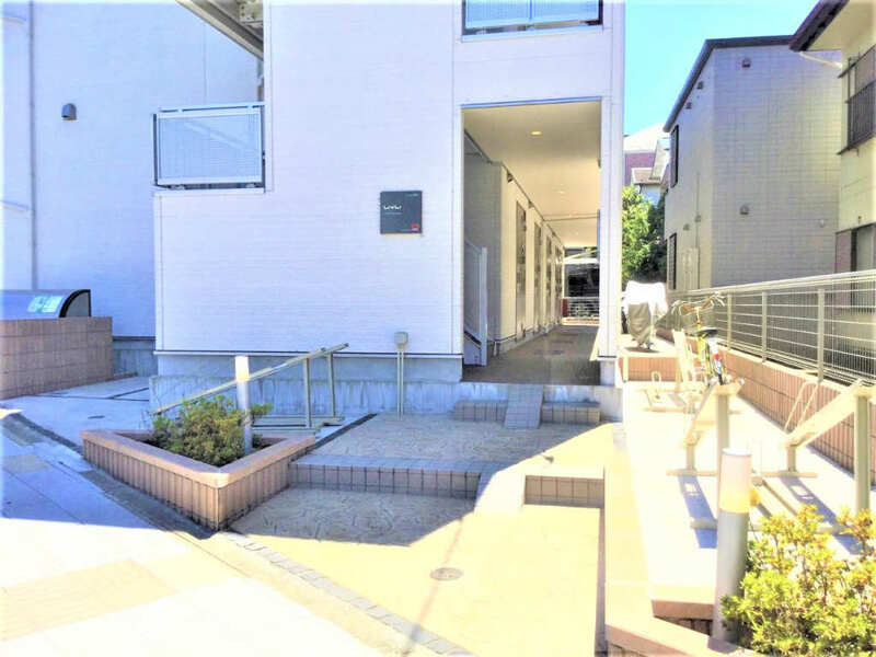 リブリ・Amicale1階 エントランス