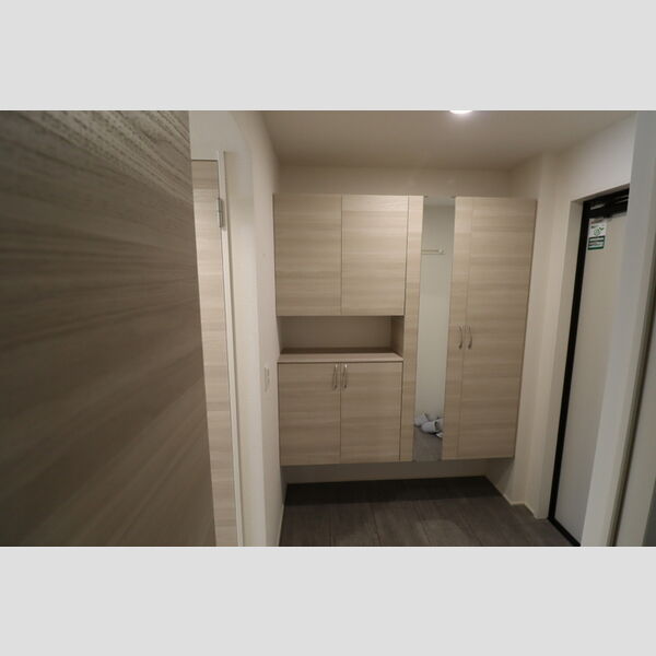 レジデンス湘南Ⅱ202号室 玄関