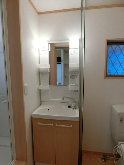 サンライズコート下総中山1階 嬉しい独立洗面台付