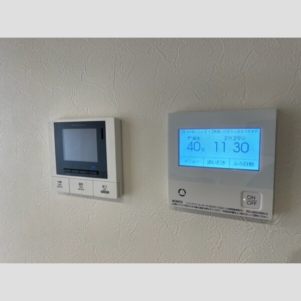 プランドール(富士見)203号室 TV付きインターホン、追い炊き機能付き