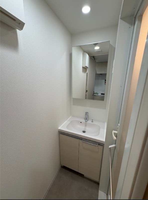 ジェノヴィア世田谷桜1階 洗面