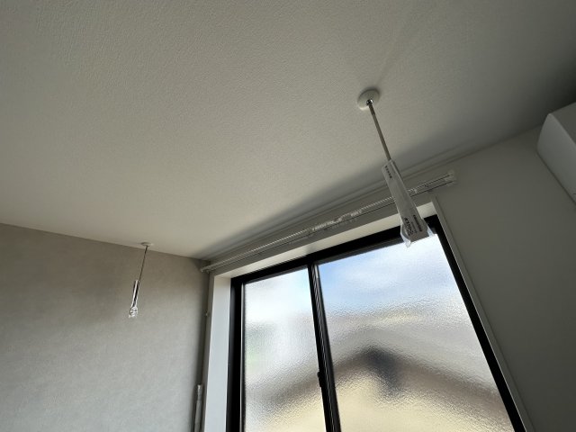 ベル エスペース304号室 室内物干しで雨の日も干せます！浴室には浴室乾燥機も付いてます♪