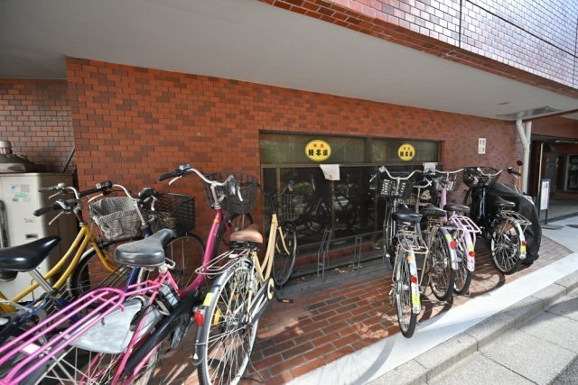 インペリアルお茶の水3階 駐輪場