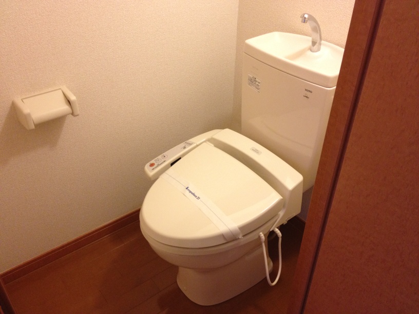 レオパレスノースブライト210号室 バス・トイレ別のセパレートタイプ