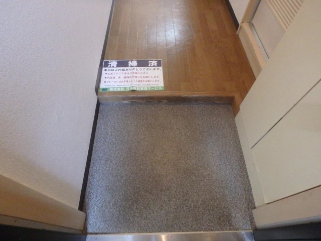 エトワール上連雀1階 玄関