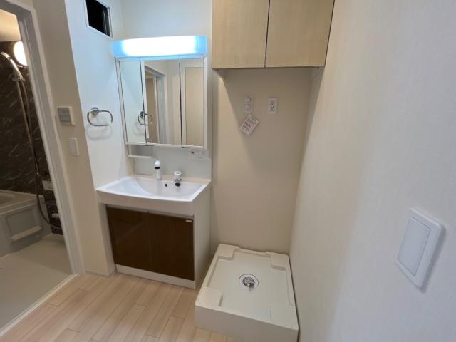 プルトワ 洗髪洗面化粧台