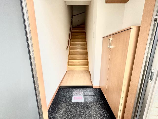 ネオハイム 玄関