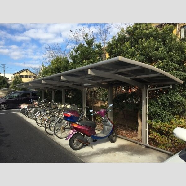 グリーンヒル207号室 屋根付駐輪場