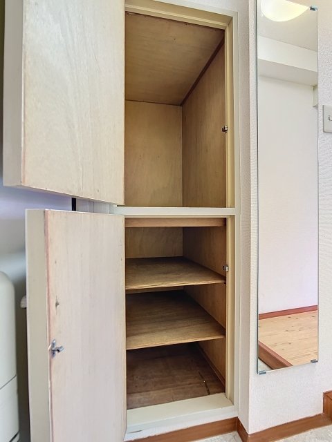 セザール代々木公園2階 収納