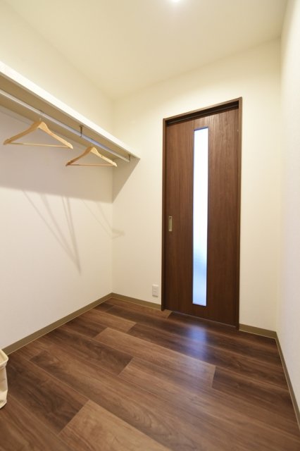 ガーデンヒルズ市ヶ谷 ウォークインクローゼット※家具小物等はイメージです