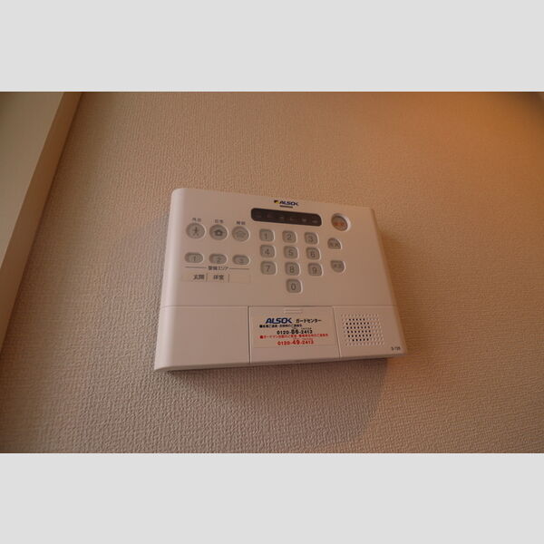 ロイヤルヒル越谷106号室 ALSOK