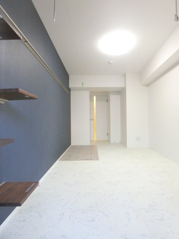 SYNEX YOKOHAMA-AOKICHO1101号室 同タイプ参考写真（※工事中/キャットウォーク設置前）