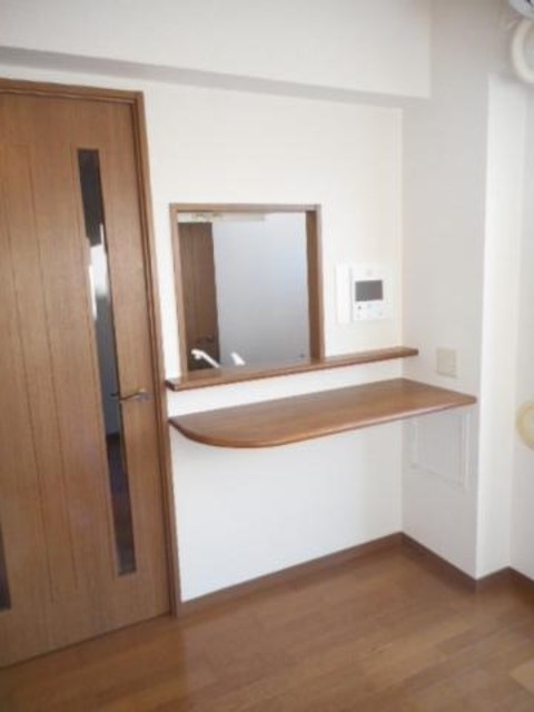 ヴァンテアンライフ高円寺　壱番館　３０５号室0305号室 リビング