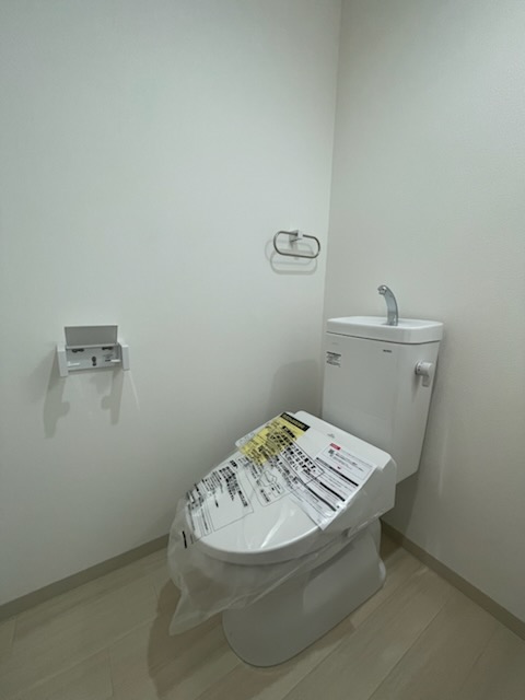 ブリーズ東船橋0204号室 トイレ