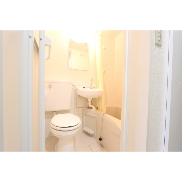 アクセス札場町 内観