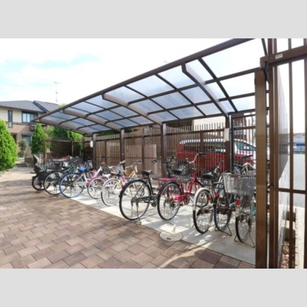 ボナール酒井根　Ⅰ号棟101号室 駐輪場