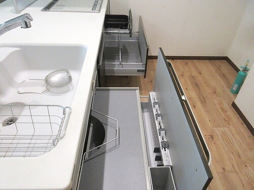 ライオンズガーデン東大島 キッチン下収納　※内装前