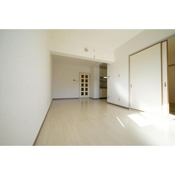 リバティハウス406号室 リビング