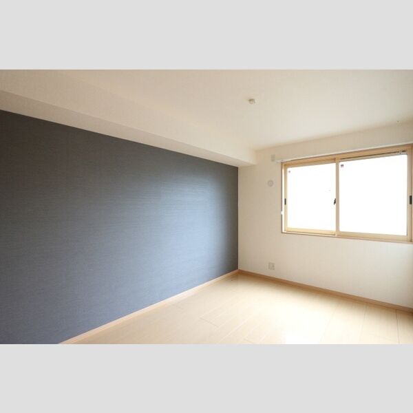 フレシール　B102号室 洋室