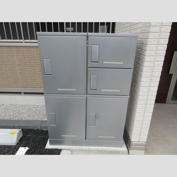 アナシエ石神井台 宅配ボックス