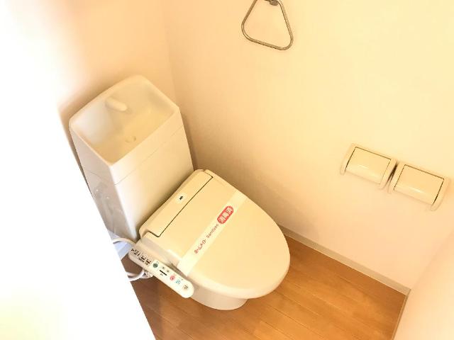 アンビシャス千葉城前502号室 トイレ