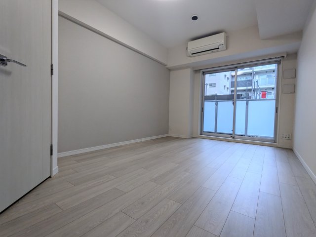 ケーディーエックスレジデンス豊洲213号室 リビング