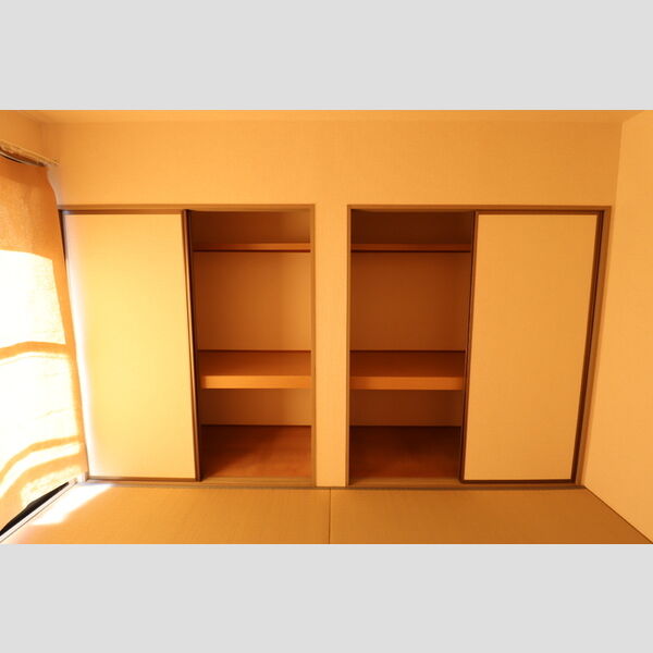 パストラル　参番館 押入