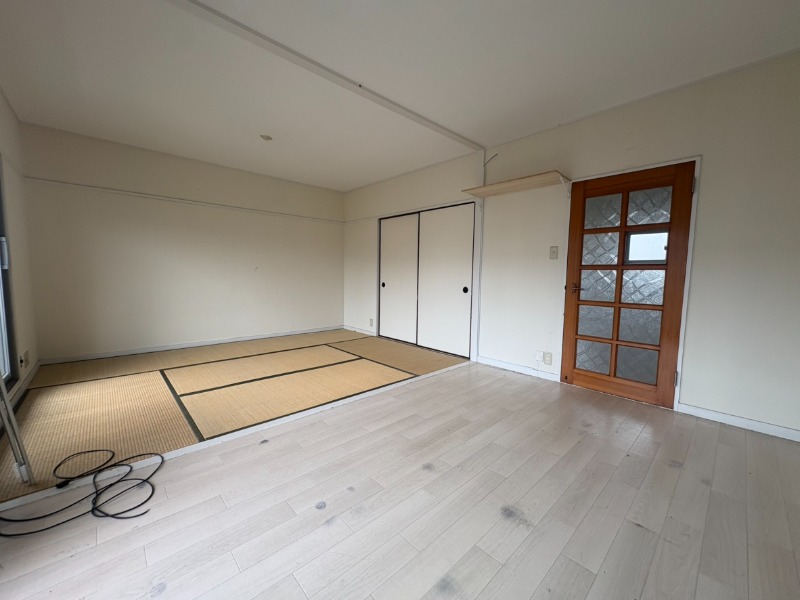 下瀬谷団地5号棟4階 リビング