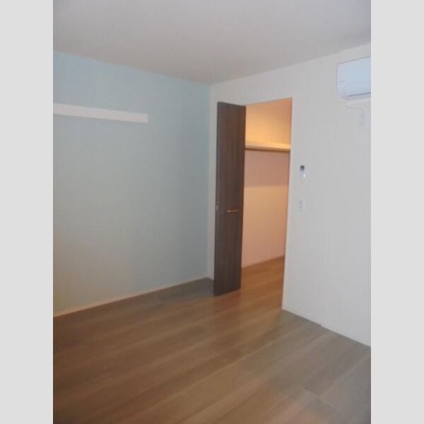 Laffinage105号室 洋室