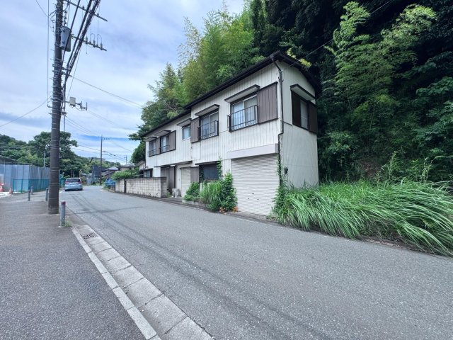 戸塚区小雀町戸建 シャッター2つあり