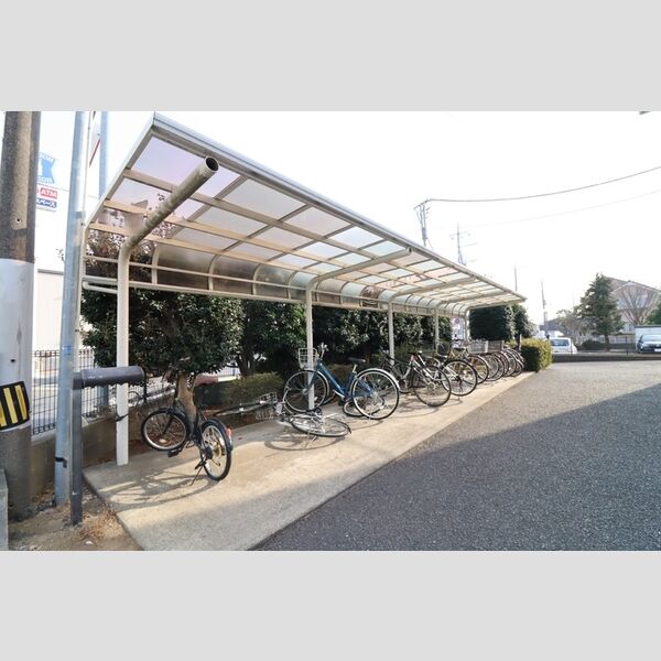 パルテール 駐輪場