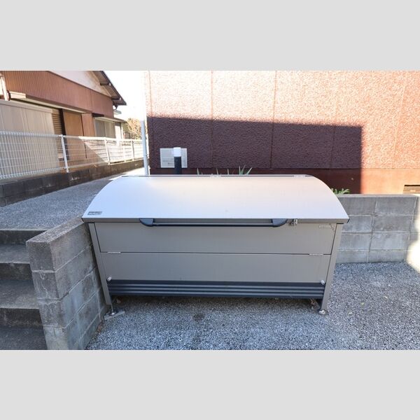 メゾンフェール105号室 ゴミ置き場