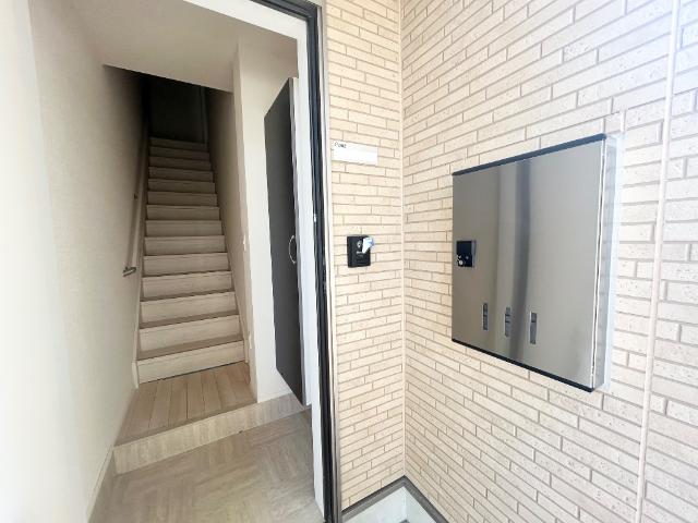 Ａｖａｎｃｅ202号室 玄関