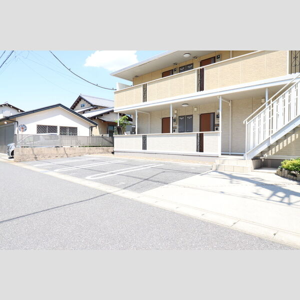 ラマージュおおたかの森103号室 駐車場