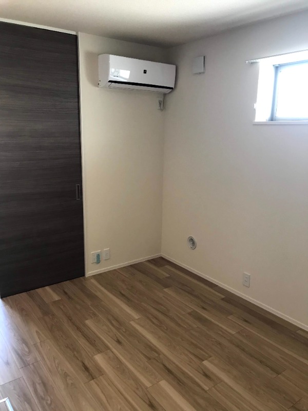 REVEUR　HILL1階 部屋その他