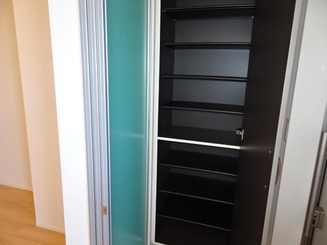 ラピスラズリ 下駄箱