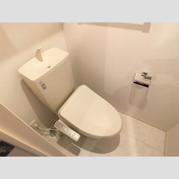 ルナマリア国立　A101号室 温水洗浄暖房便座