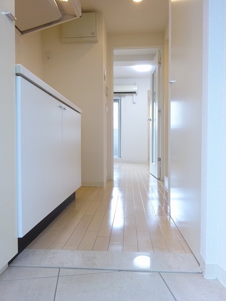 パレ・ホームズ西高島平 玄関