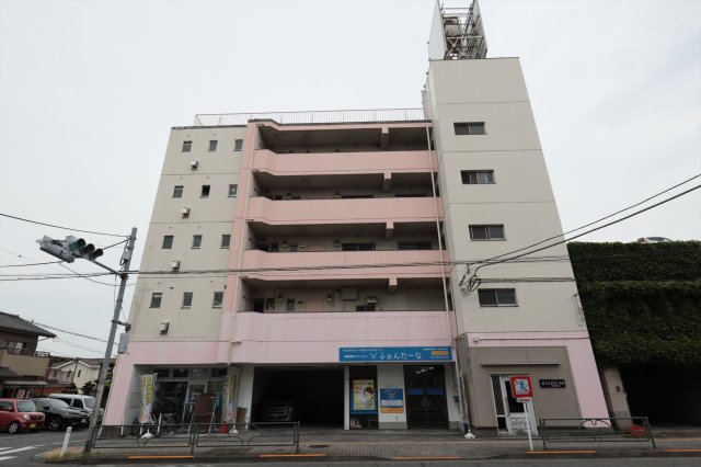 メイゾン平岡の外観画像