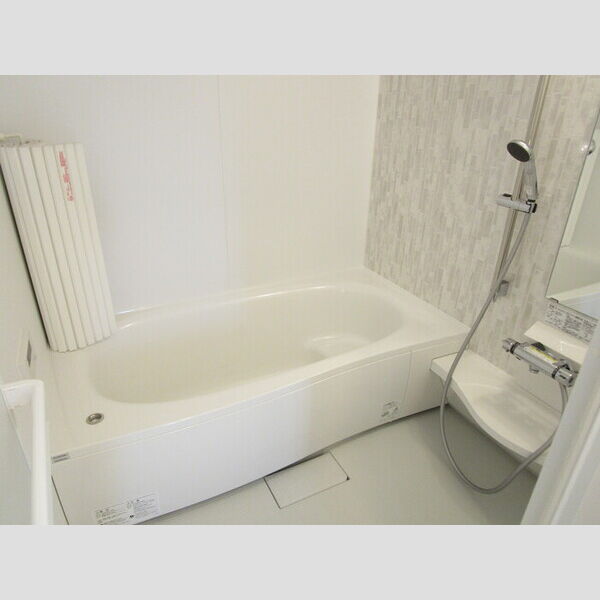 ハイ・ルポン301号室 追い焚き給湯機能付き浴室