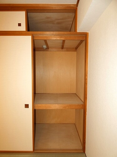 ライオンズプラザ松戸中央公園 和室６．０畳　押入