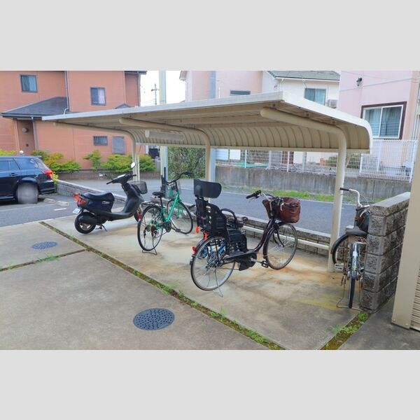 メゾン・ド・ライコ　Ⅱ202号室 駐輪場