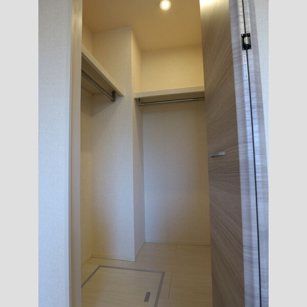 クレストテラス103号室 クローゼット