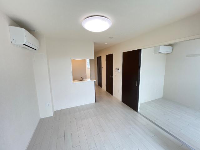 アジュール207号室 リビング