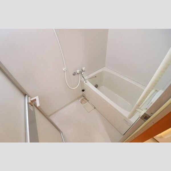 アバンドーネ高橋306号室 浴室