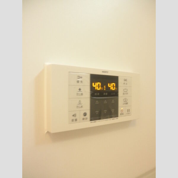 YAMAZAKIコーポラス105号室 浴室給湯リモコン