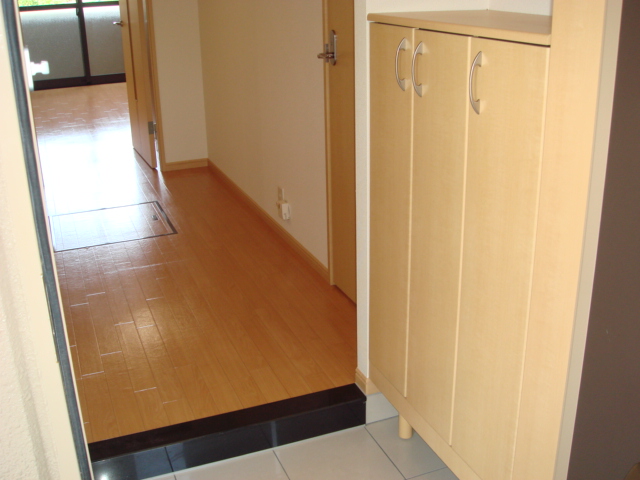 Granchesta2番館 玄関