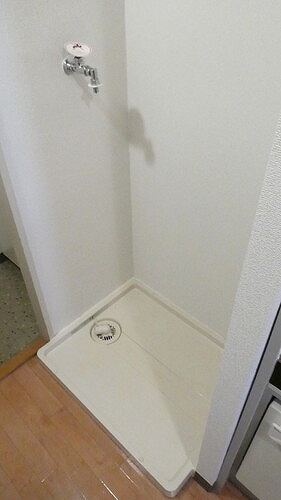 ライオンズマンション中央林間第１０3階 室内洗濯機置場　※前回募集時2020年2月の写真