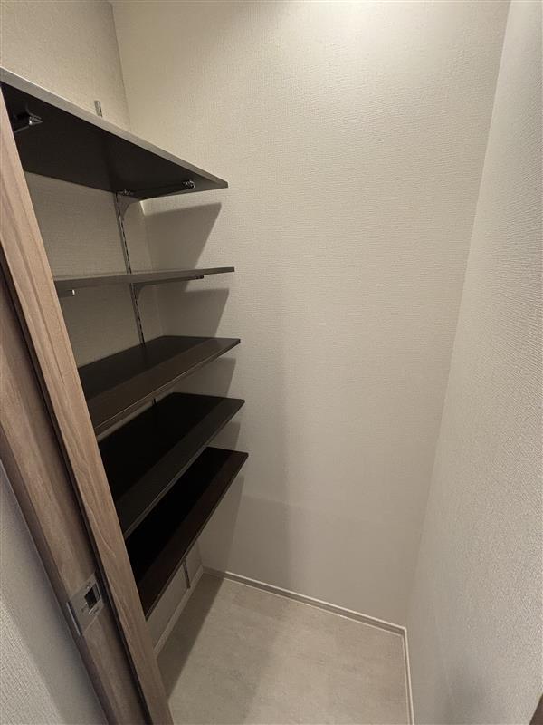 リブリ・セリジエ2階 収納