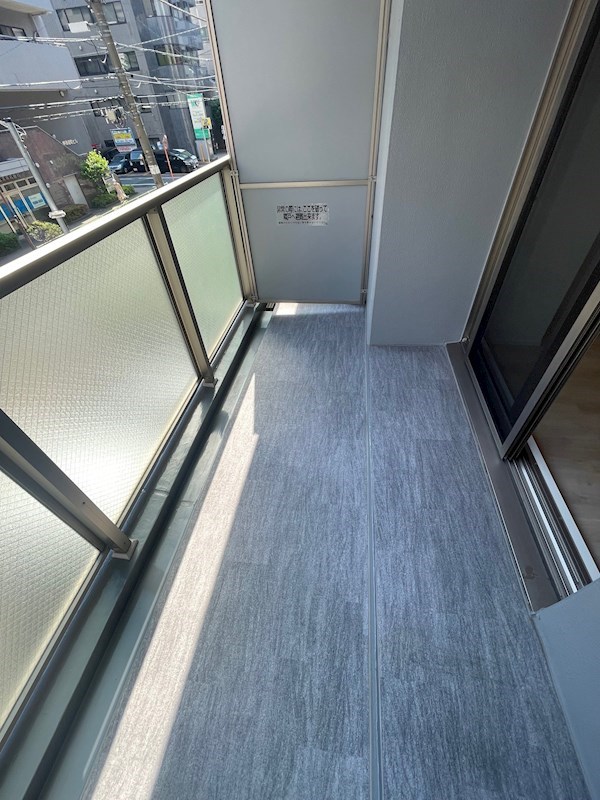 レジディア上野御徒町2階 バルコニー